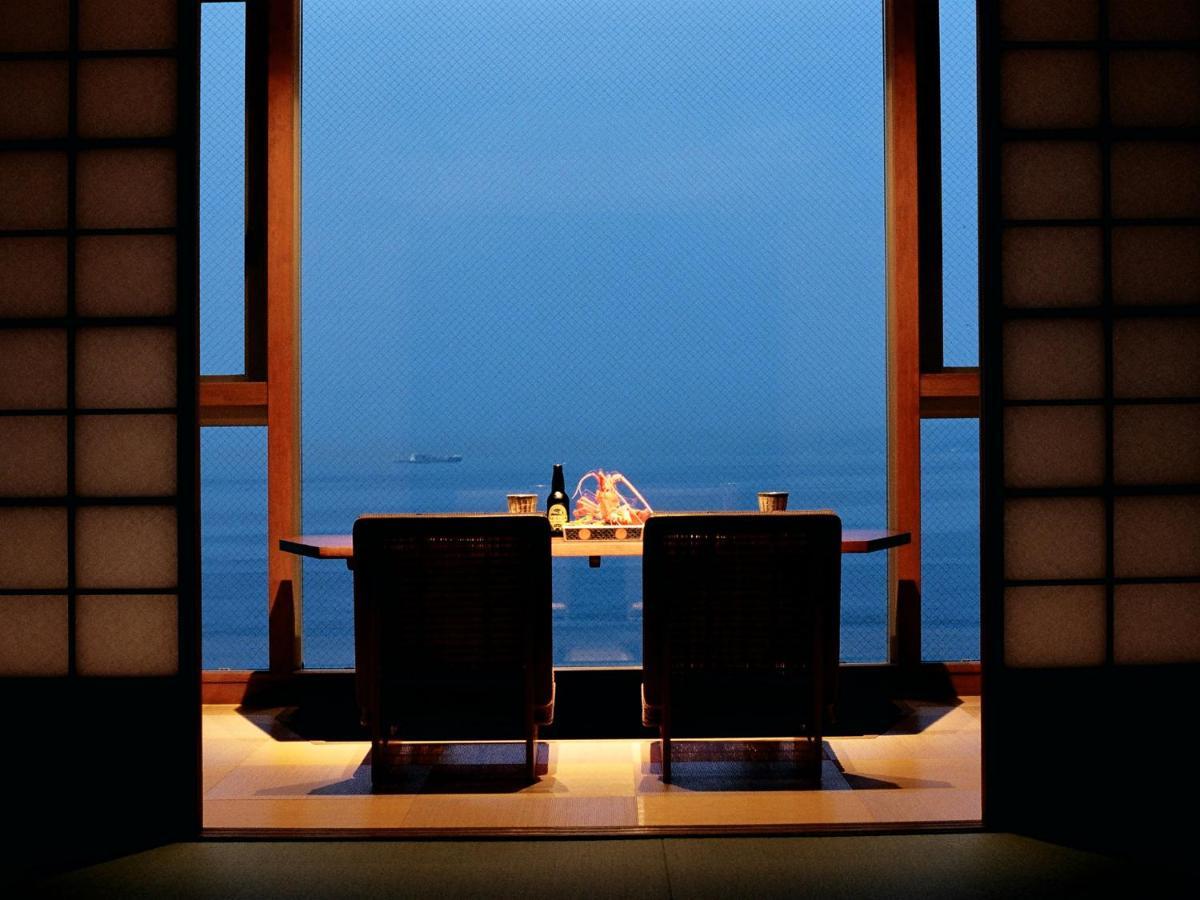 Hotel Awaji Yumesenkei Sumoto Exterior foto